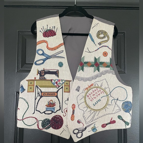 Stitch Queen embroidered vest! - Picture 1 of 3